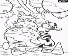 Onun büyük bir doğum günü pastası ile Tigger