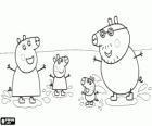Gölcük ile oynarken domuz ailesi. Peppa Pig